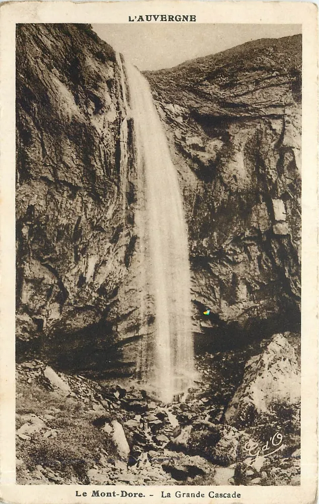 O Mont-Dore - A Grande Cascata — A Auvergne — Editor J. Gouttefangeas - Frente
