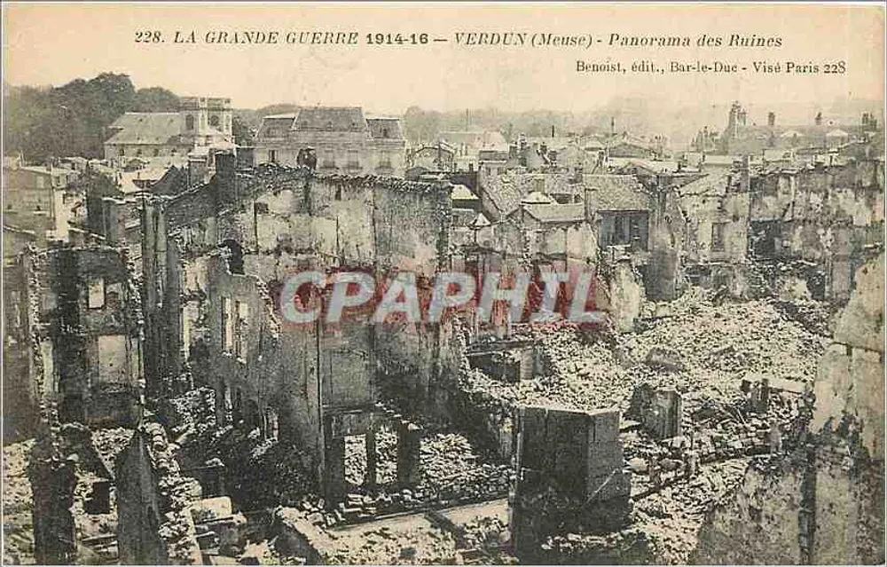 Verdun (Meuse) — Panorama das Ruínas — Benoist, editor, Bar-le-Duc - Visé Paris 228 - Frente