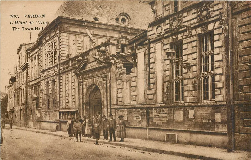 Verdun — O Hotel de Ville — n°3701 - Frente