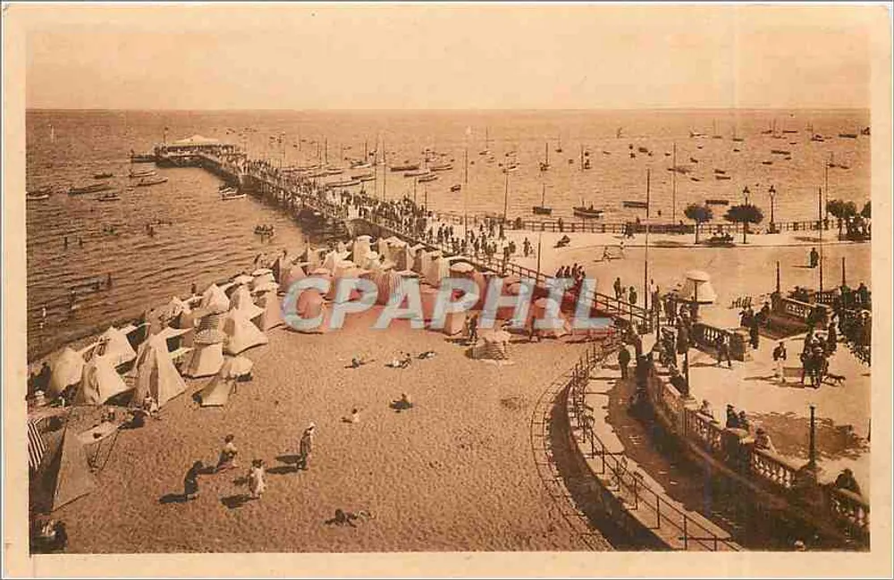 Arcachon — Côte d'Argent — La Plage et la Grande Jetée - Recto