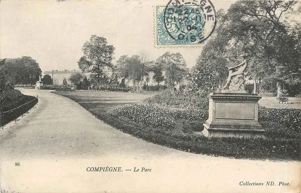 Compiègne — O Parque — Coleções ND. Fot. - Frente