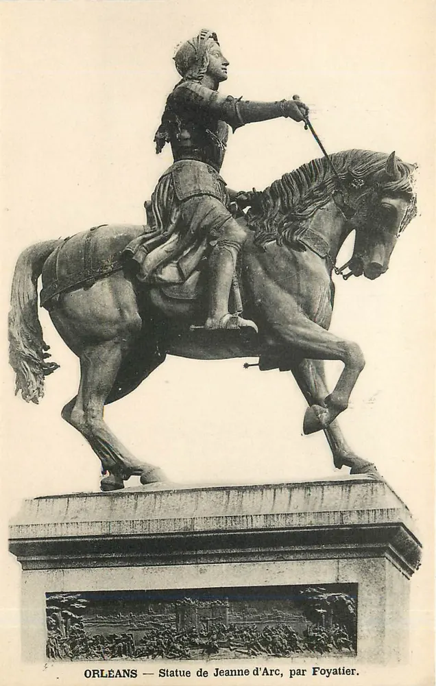 Orléans — Statue de Jeanne d'Arc, par Foyatier - Recto