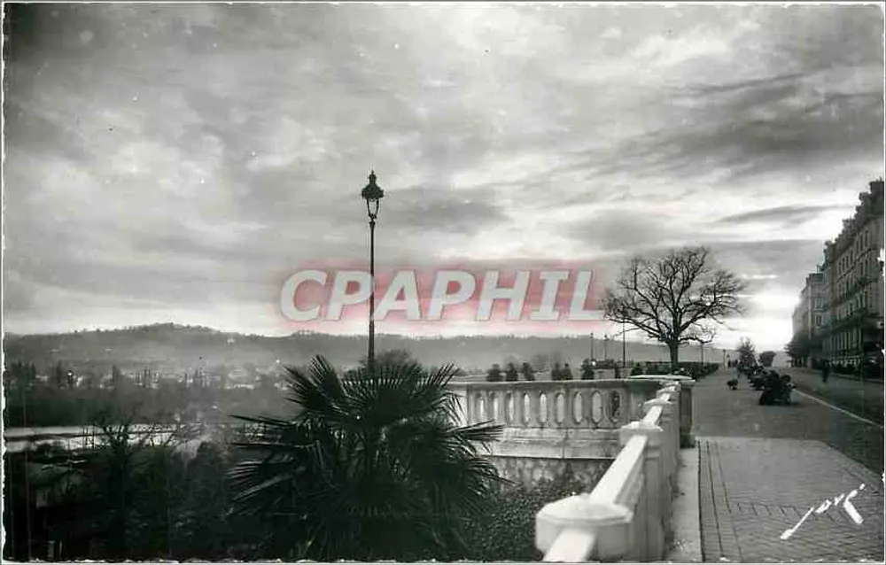 Pau (B.P.) — O Boulevard dos Pirineus — Édit. Jové, Pau - Frente