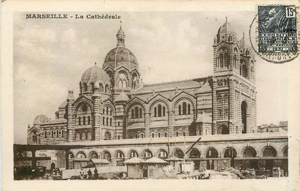 Marselha - A Catedral — Exposição Internacional de 1931 — editor desconhecido - Frente