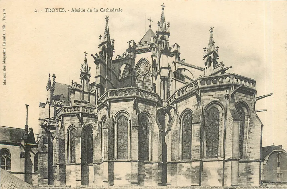 Troyes - Abside da Catedral — Maison des Magazins Rémis, editor Troyes - Frente
