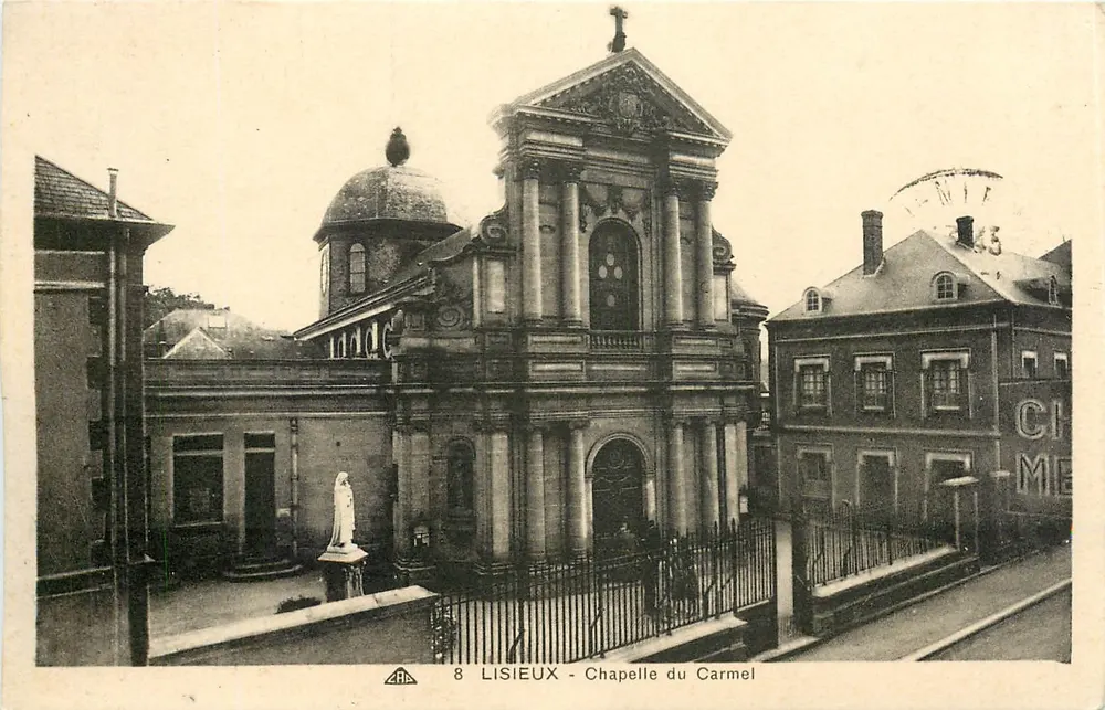 Lisieux - Capela do Carmelo — editor A.P.A. n°8 - Frente