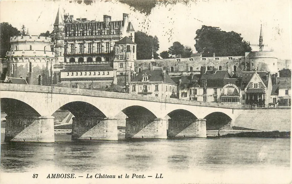 Amboise — O Castelo e o Ponte — LL - Frente