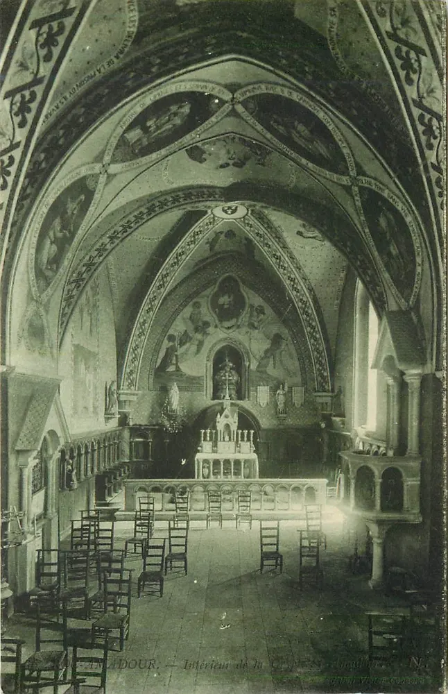 Saint-Amadour — Interior da capela — editor V. Cozene - Frente