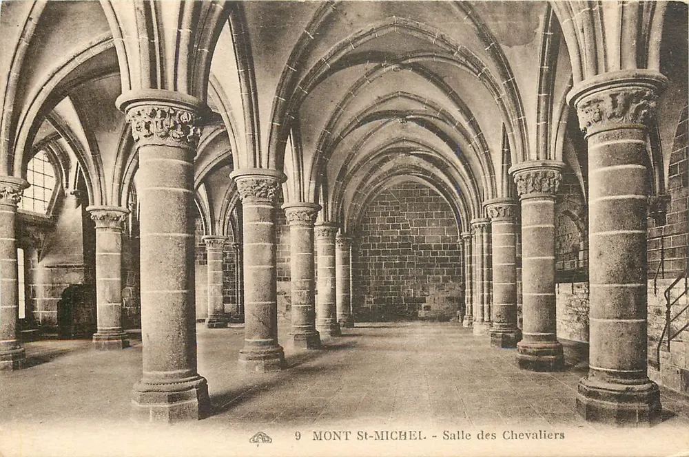 Mont-Saint-Michel - Salle des Chevaliers — n°9 — éditeur non visible - Recto