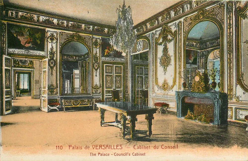 Palace of VERSAILLES — Cabinet du Conseil — Publisher AP - Front