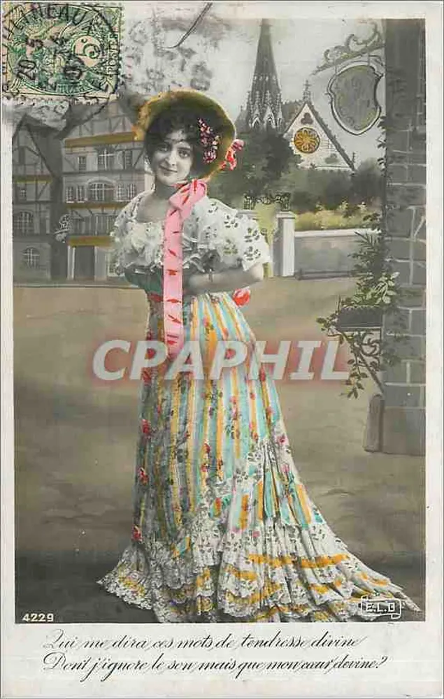 Mulher em vestido colorido e chapéu florido — cena urbana com igreja — editor E.L.B. n° 4229 - Frente