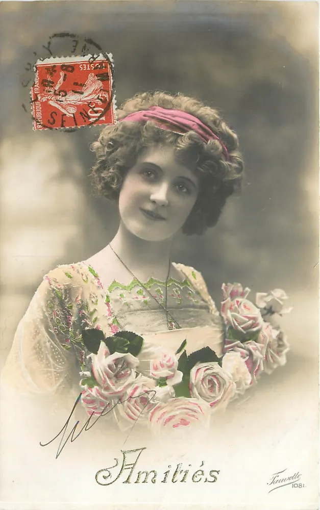 Jovem mulher com rosas — Amizades — Finouvelle 1081 - Frente