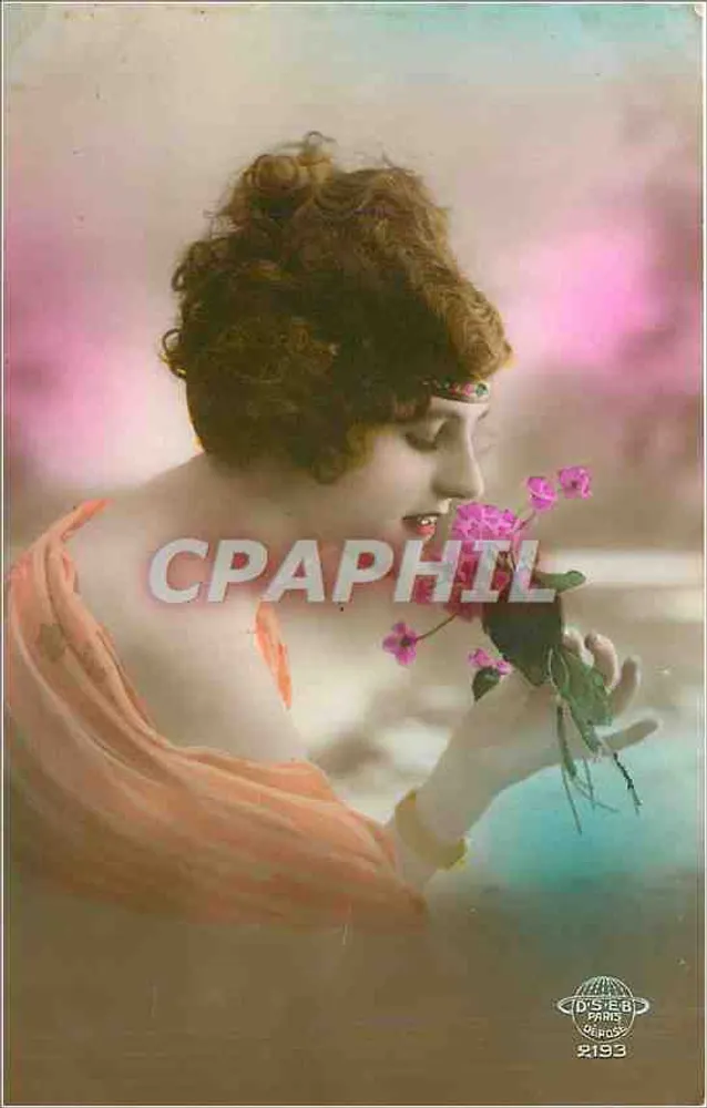 Mulher em vestido rosa perfumando flores — editor DSIEG Paris, n° 2193 - Frente