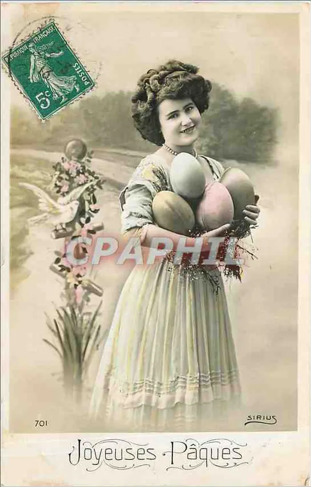 Mulher segurando ovos de Páscoa — SIRIUS, n° 701 - Frente