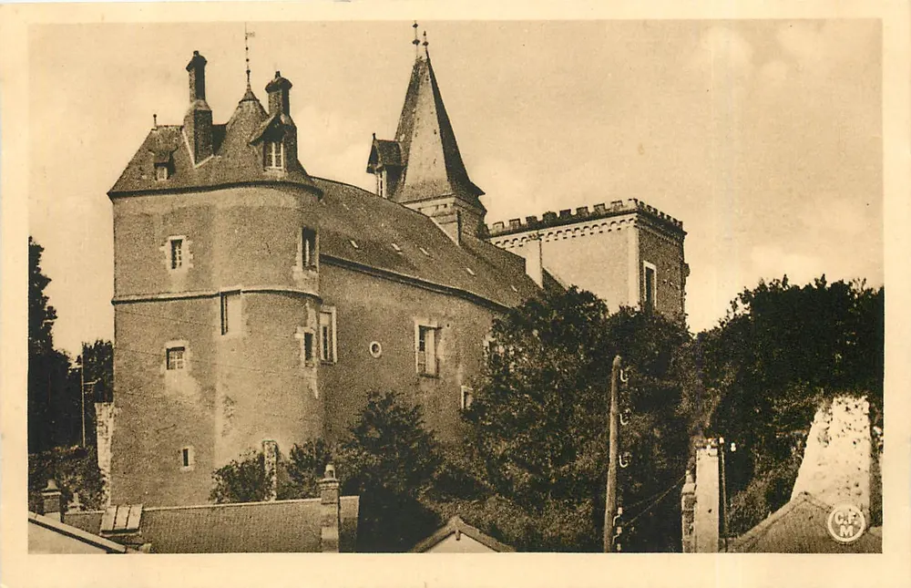 Montargis — O Castelo — Bilhete postal moderno - Frente