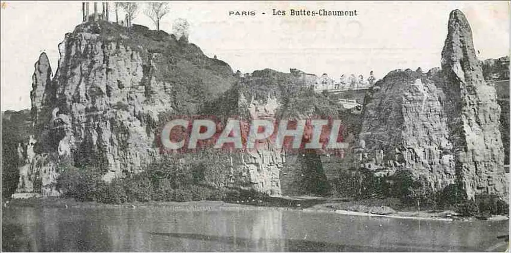 PARIS - Les Buttes-Chaumont — vista panorâmica das falésias e do lago - Frente