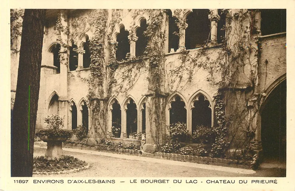 Arredores de Aix-les-Bains — Le Bourget du Lac — Castelo do Priorado - Frente