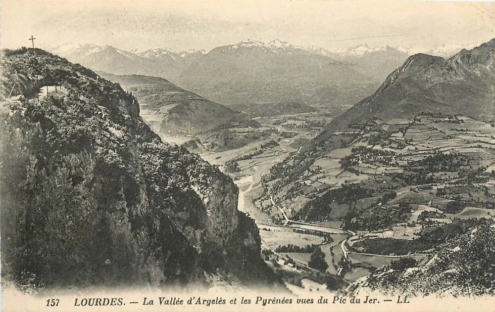 Lourdes — Blick auf das Tal Argelès und die Pyrenäen vom Pic du Jer — LL - Vorderseite