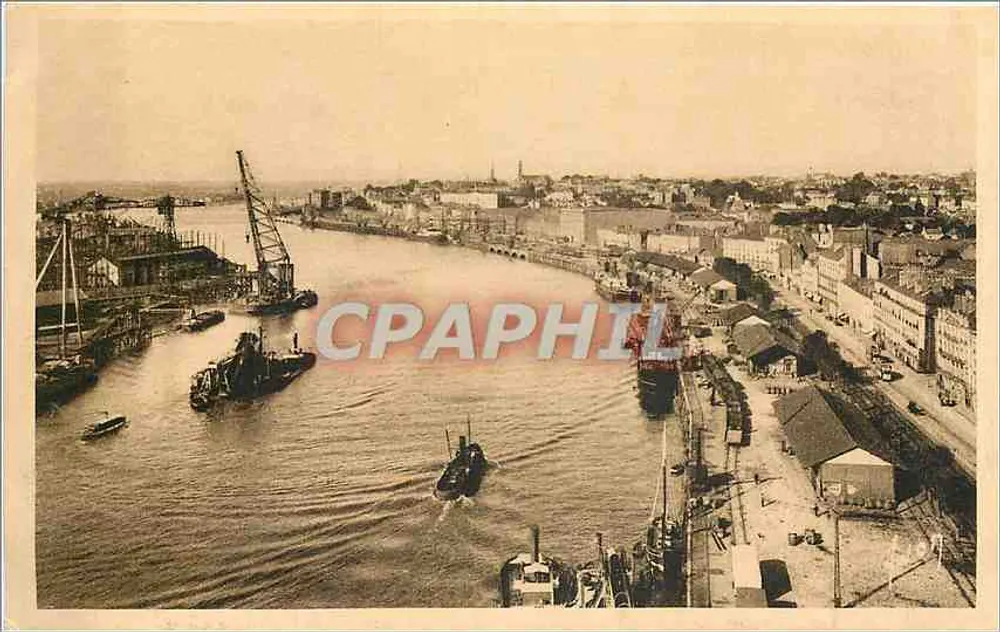 Nantes (Loire-Inférieure) — Vue générale - Chantiers de constructions — Les Éditions d'Art WON, Paris - Recto