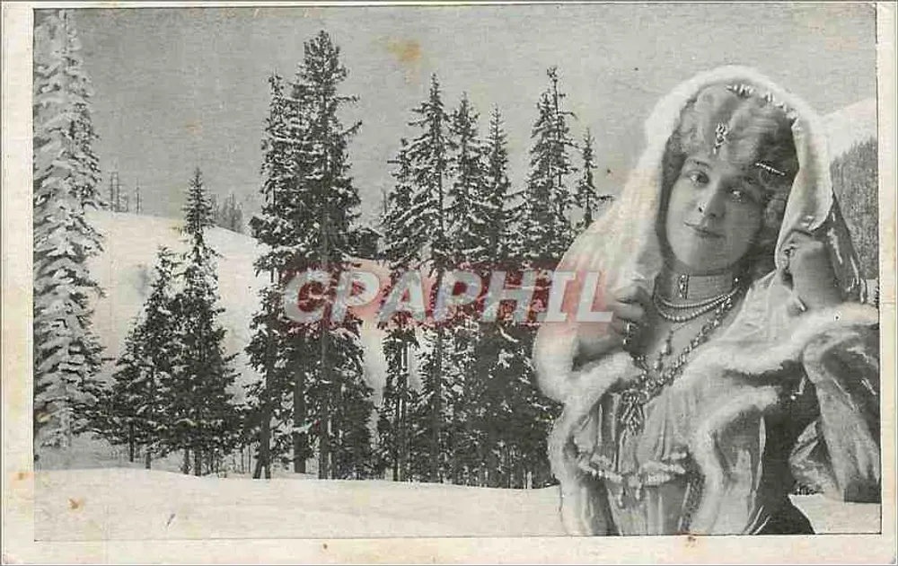 Mulher em pele de animal em um paisagem nevada — editor não identificado - Frente