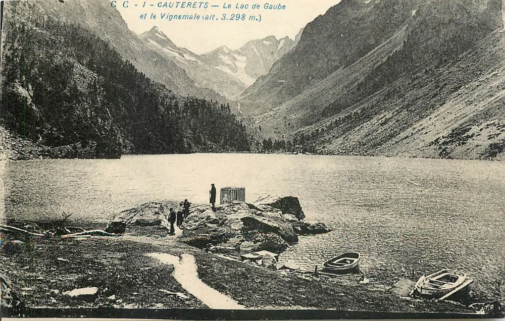 Cauterets — Le Lac de Gaube et le Vignemale (alt. 3.298 m.) - Recto