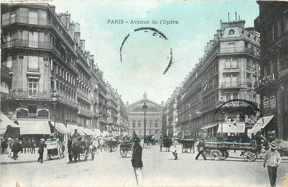 Paris - Avenue de l'Opéra — vista urbana com hotéis e carruagens — editor B. LUXY & Cie, n° 348 - Frente