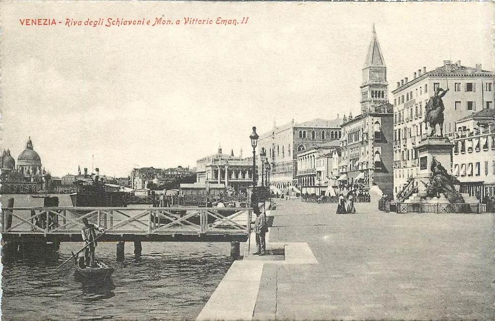 Vénétie - Riva degli Schiavoni et Monument à Vittorio Emanuele II - Recto