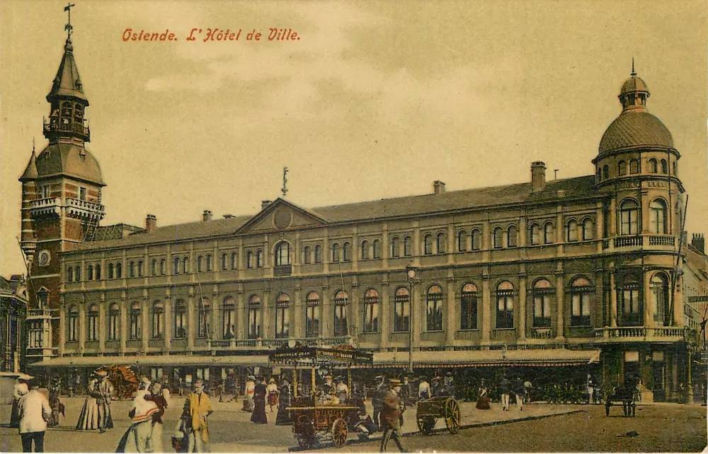 Ostende. O Hotel de Ville. - Frente