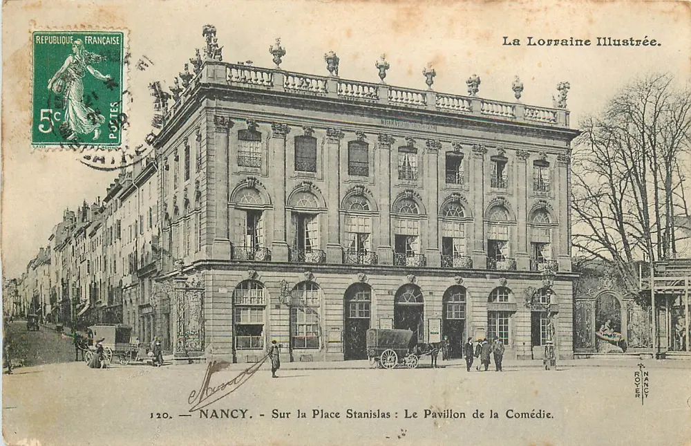 NANCY — Sur la Place Stanislas : Le Pavillon de la Comédie — La Lorraine Illustrée, n°120 - Recto