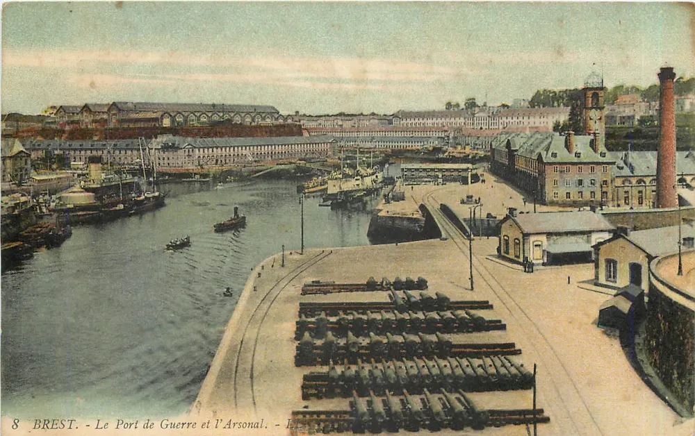 BREST - Le Port de Guerre et l'Arsonal — Éditions L. Lefebvre, n°8 - Recto