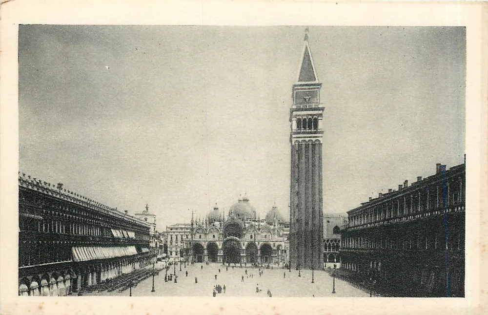 Piazza San Marco — Veneza — editor A. Pascale & Milano, n° 4590-10 - Frente
