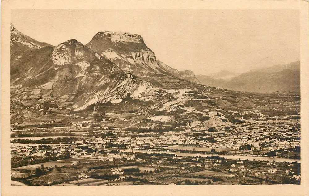 Grenoble — Vista geral — Edição A Cegonha, Grenoble - Frente
