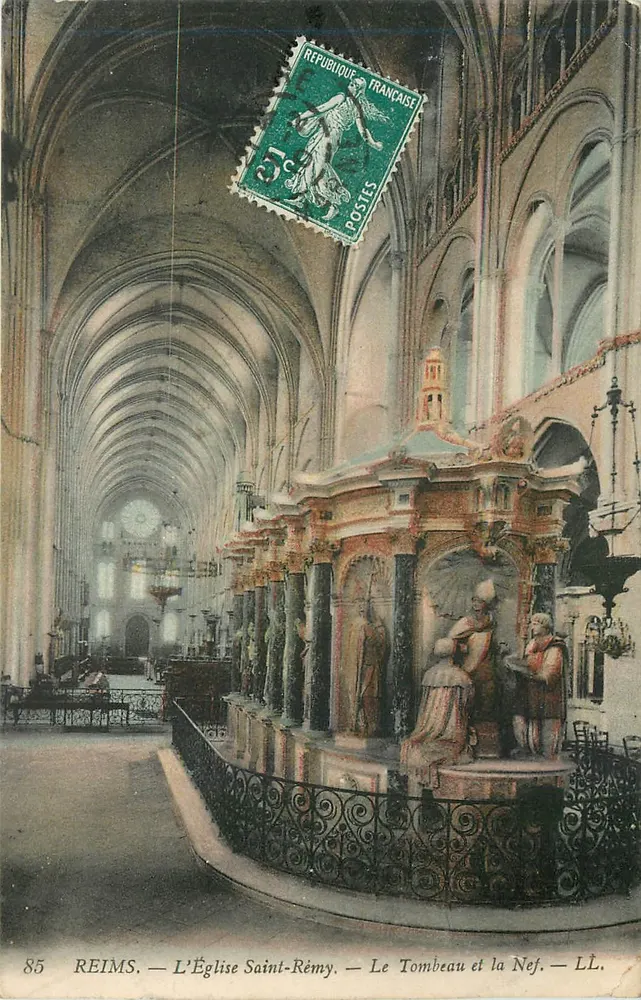 Reims — Kirche Saint-Rémy — Der Sarg und die Kirchenschiff — LL. - Vorderseite