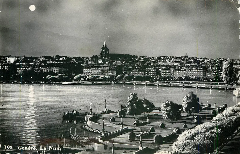 Genebra. A Noite — vista noturna do lago e dos cais — Edição C. SAFFRE, Reprodução Interitle, n°193 - Frente