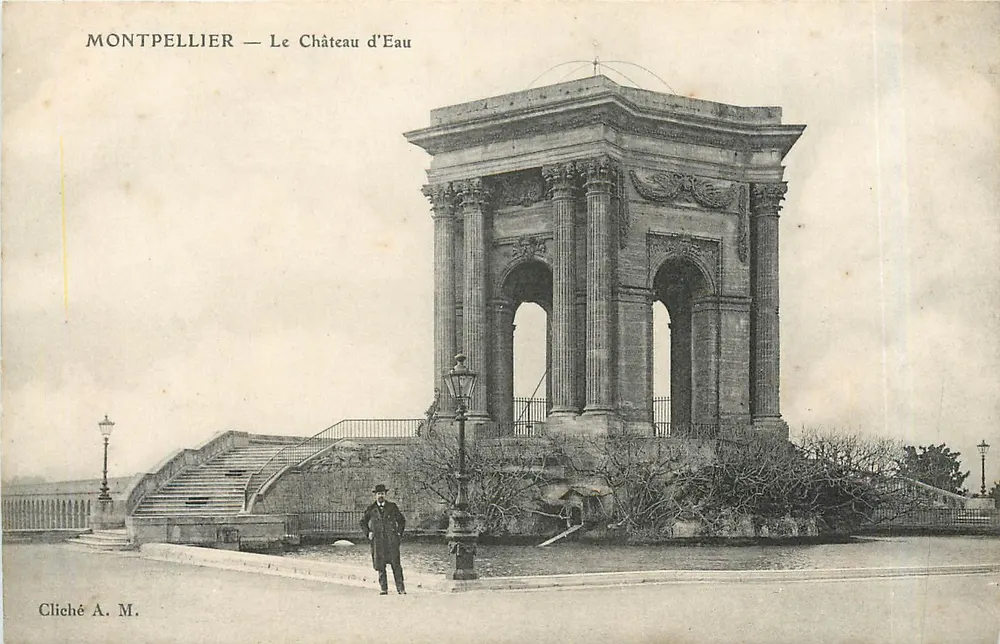 Montpellier — O Castelo da Água — Cliché A. M. - Frente