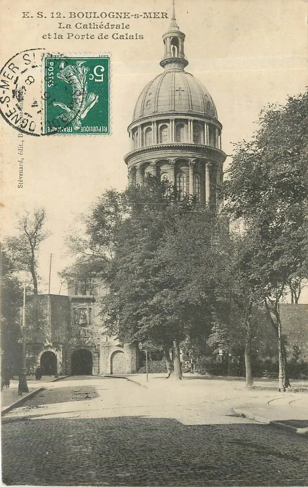 Boulogne-sur-Mer — Die Kathedrale und das Tor von Calais — Verlag Stevenard, Nr. S. 12 - Vorderseite