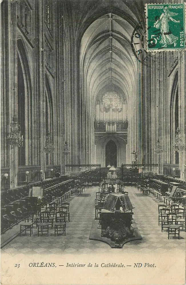 Orléans — Interior da Catedral — ND Phot. - Frente
