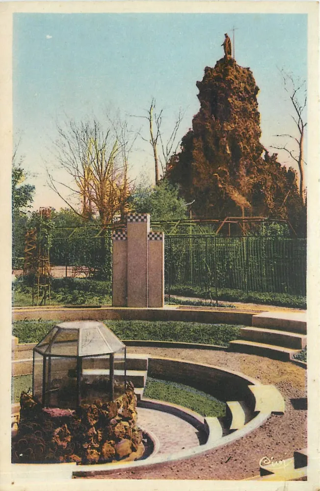 Saint-Yorre (Allier) — Grot van het Kasteel Robert — Uitgever Cim, serie-nummer niet zichtbaar - Voorkant