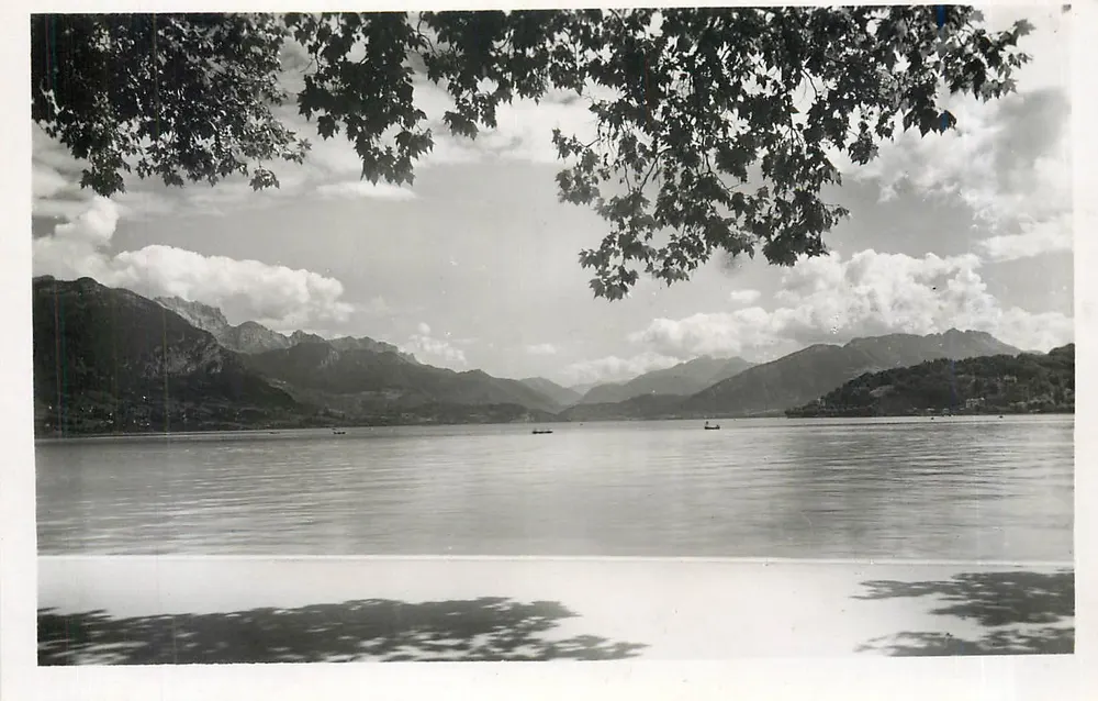 Annecy — O Lago — Edições É. MOLUCHET, Annecy - Frente