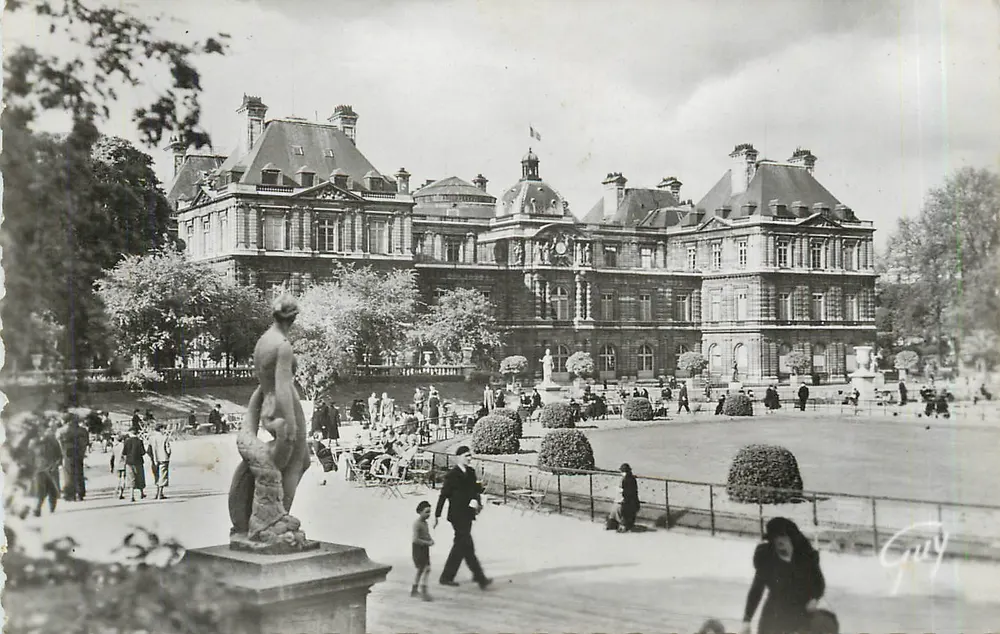 Jardín del Luxembourg — Palacio del Luxembourg (1615-1620) — Guy - Anverso