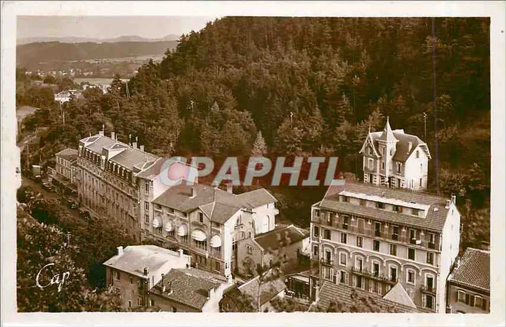 Saint-Nectaire — Vista geral sobre os Hotéis — editor REAL-PHOTO A. P. PARIS, n° 33 - Frente