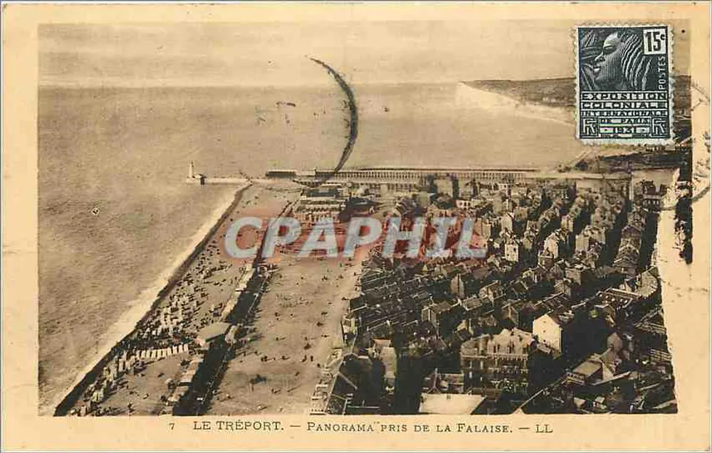 Le Tréport — Panorama pris de la Falaise — LL - Recto