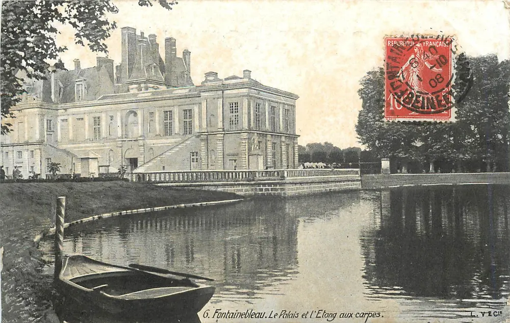 Fontainebleau — Das Schloss und der Karpfenteich — G. Fontainebleau - Vorderseite