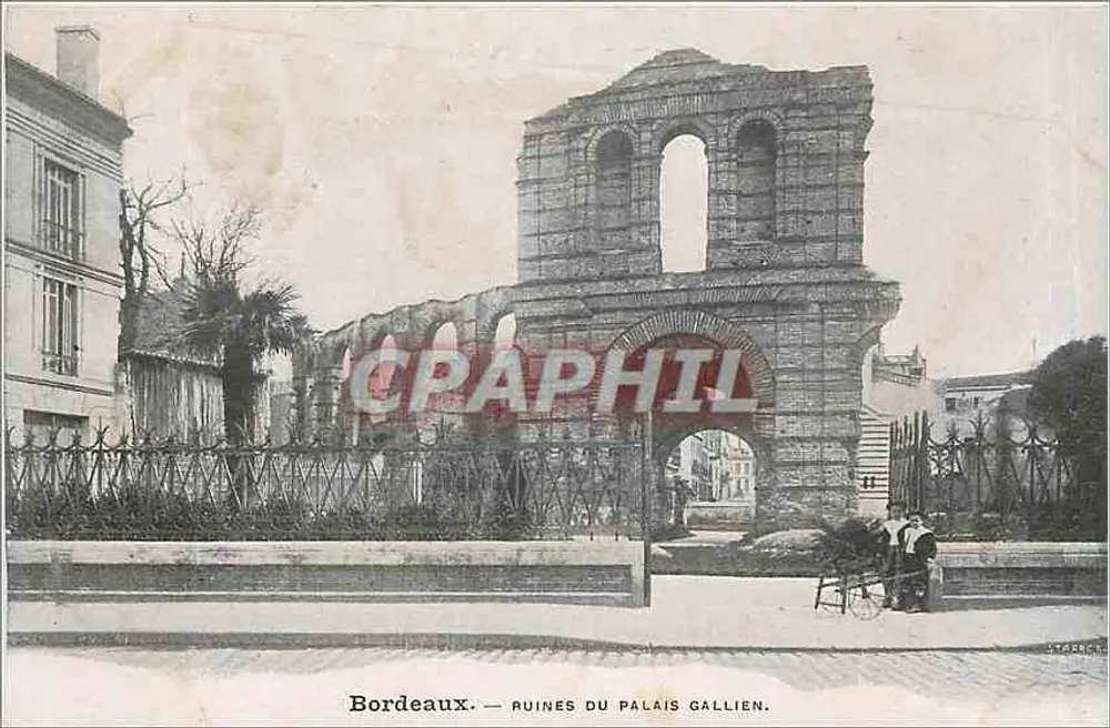 Bordeaux — Ruínas do Palácio Gallien — Editor T. Tarré - Frente