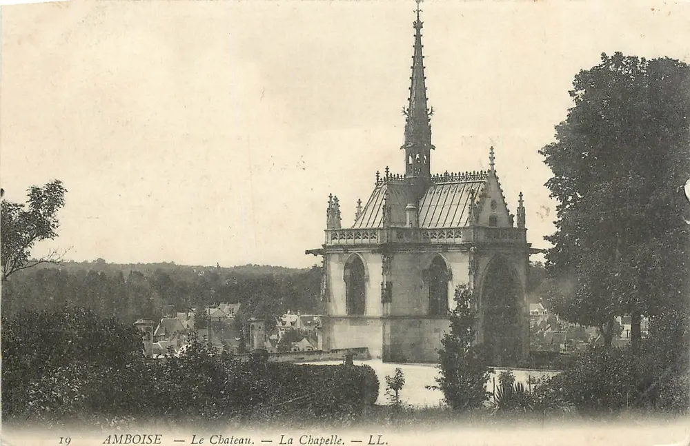 Amboise — O Castelo — A Capela — LL. — n°19 - Frente