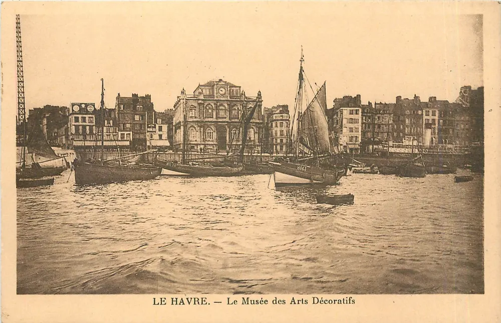 Le Havre — Das Museum für Dekorative Künste - Vorderseite