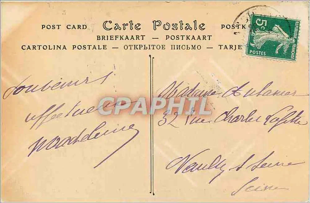 La Pointe du RAZ — Baie des Trépassés, intérieur de la Grotte de l'Est — ND Phot. - Verso