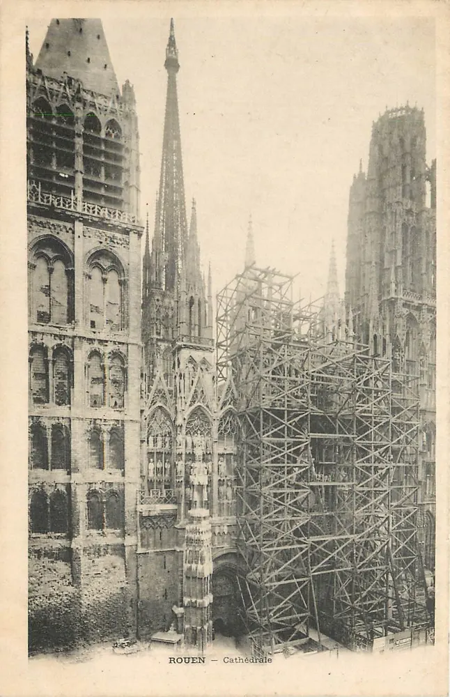 Rouen — Catedral — obras em andamento - Frente
