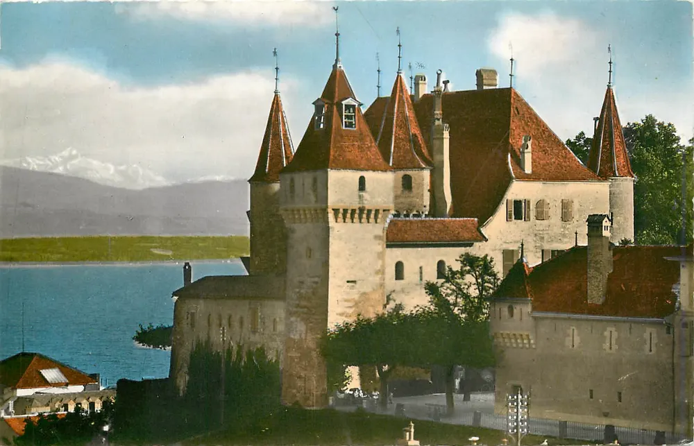 Kasteel van Nyon — Mont-Blanc in de achtergrond — uitgever C. P. S. Nyon, n° 9089 - Voorkant