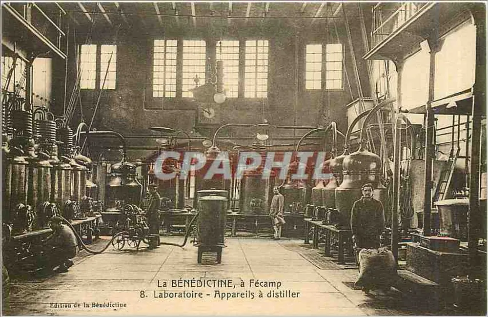 Die BÉNÉDICTINE, in Fécamp — Laboratorium - Destillationsgeräte — Edition der Bénédictine, Nr. 8 - Vorderseite